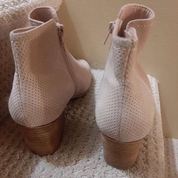 Aldo blush pink suede  Ankle boots pointed classic - Picture 2 of 12